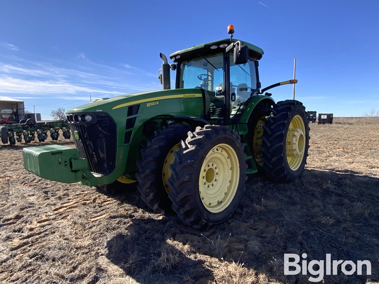 2010-john-deere-8320r-image-1