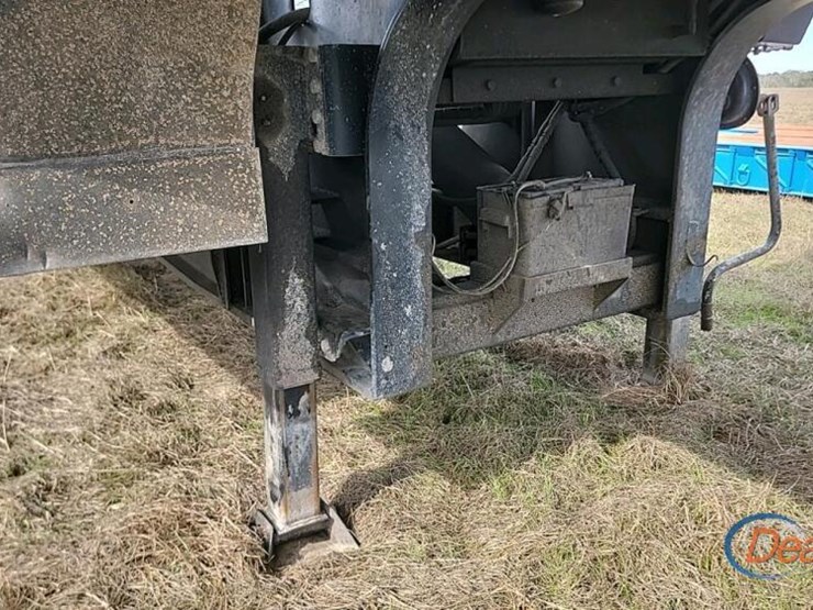 2015-globe-lowboy-image-4