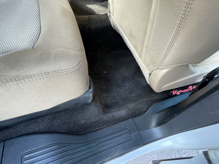 2017-ford-explorer-image-121