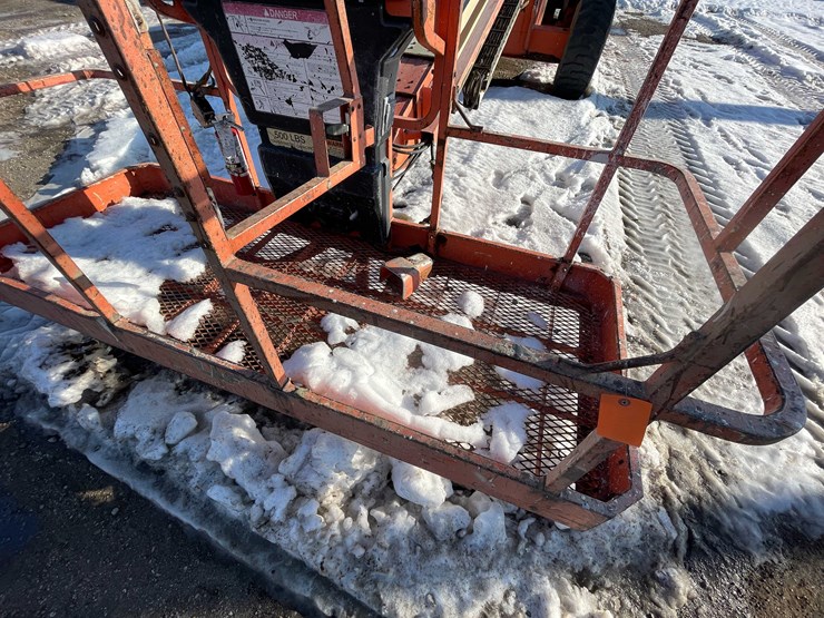 2002-jlg-600s-image-21