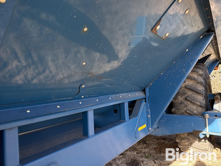 2010-kinze-1050-image-18