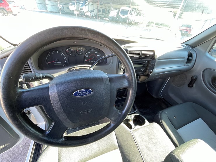 2011-ford-ranger-image-24