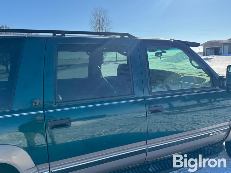 1996-chevrolet-suburban-1500-image-20