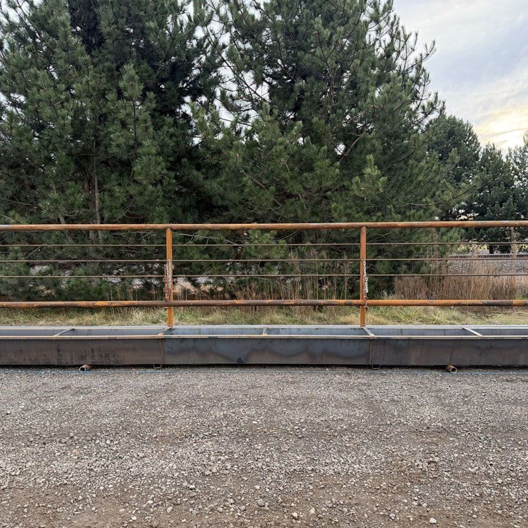 24' Freestanding Adjustable Height Feed Bunk