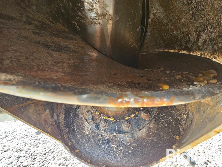 2013-kinze-1500-image-13