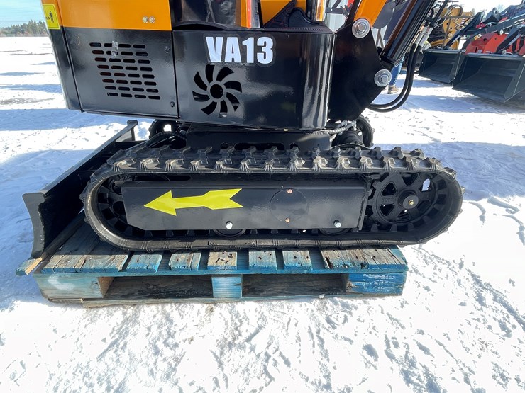 #136-•-miva-va13-mini-excavator-(mosinee,-wi)-image-11