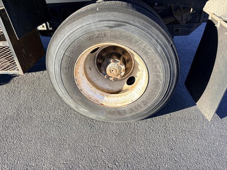 2003-international-8-image-5