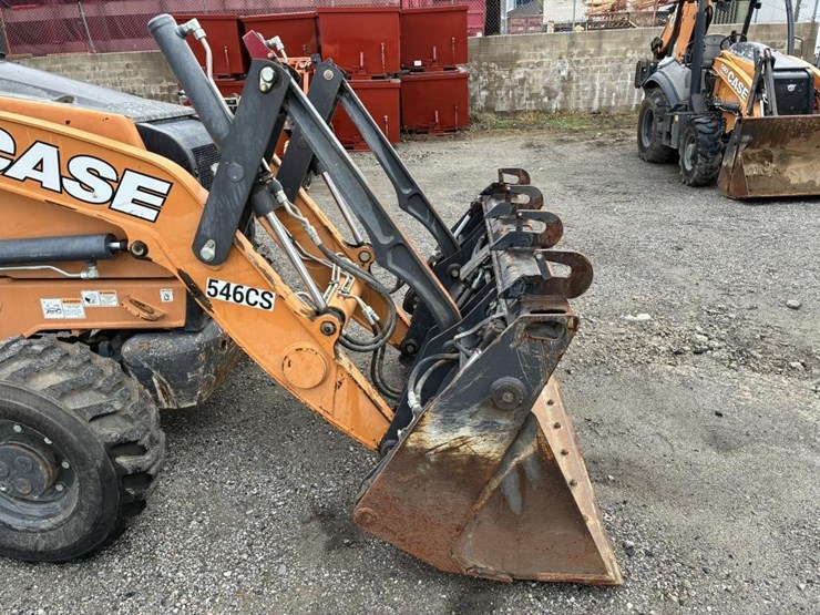 2018-case-580sn-image-6