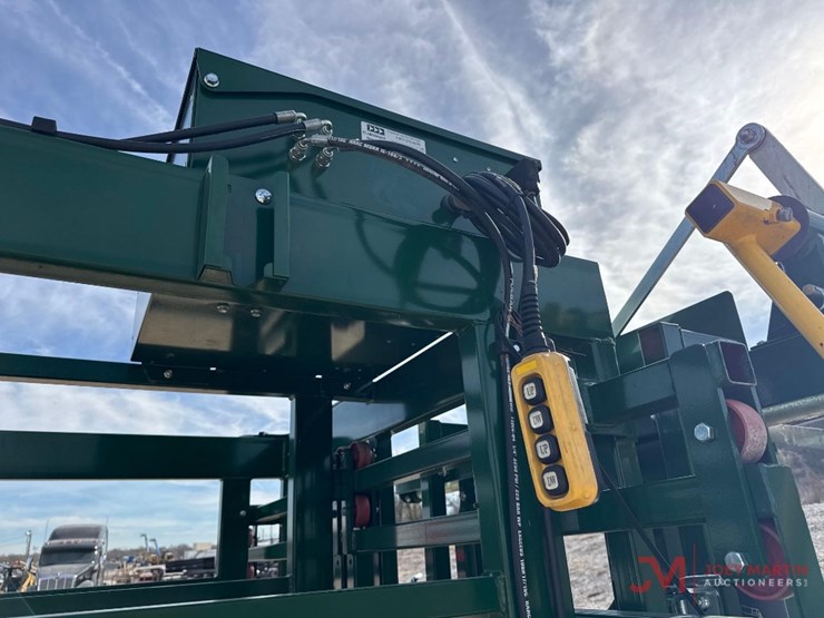 arrowquip-heeler-towable-gooseneck-corral-pen-image-21