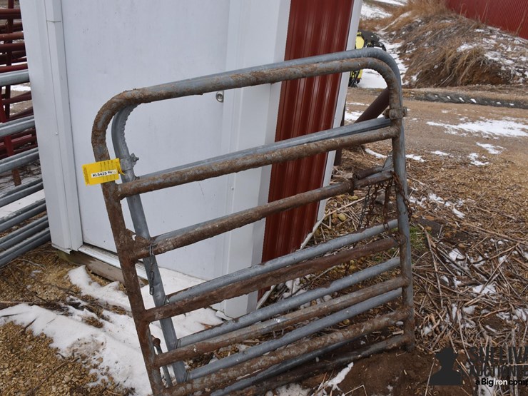 4'-livestock-gates-image-2
