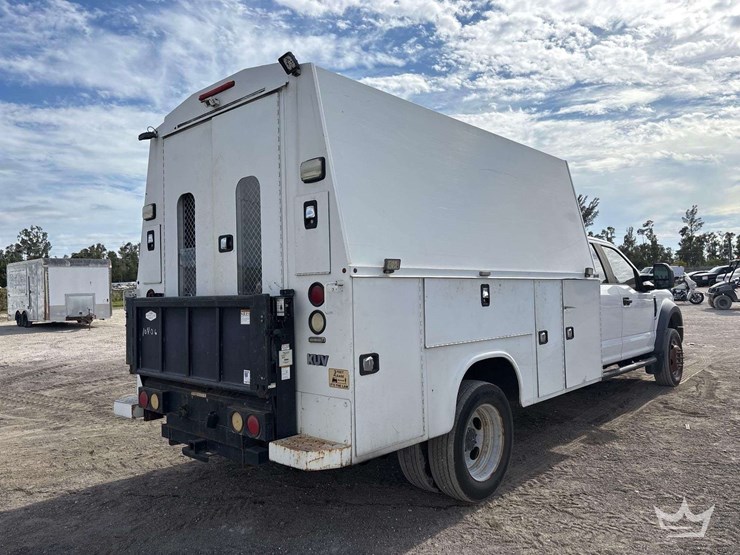 2017-ford-f550-image-3