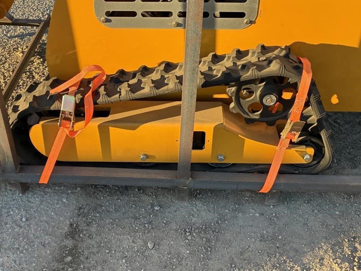 2025-aboss-gh350-skid-steertrack-loader-image-8