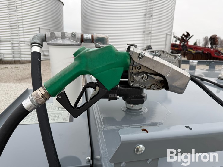 2023-thunder-creek-equipment-ev-750-image-16