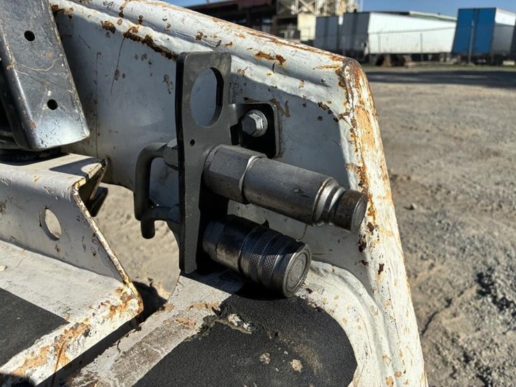 2019-bobcat-s70-image-7