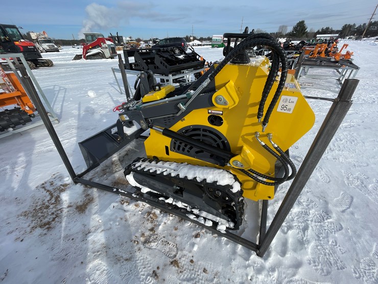 #158-•-landhero-mini-skid-steer-loader-(mosinee,-wi)-image-7
