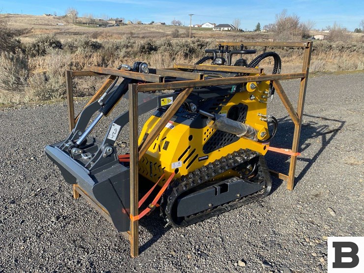 2025-sdlanch-sdll60-mini-skid-steer-loader-image-1