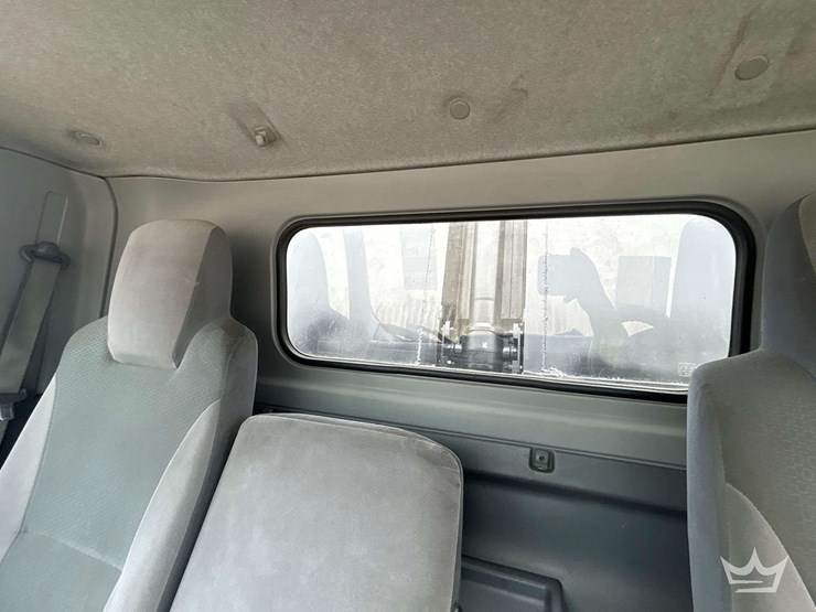 2016-isuzu-npr-image-20