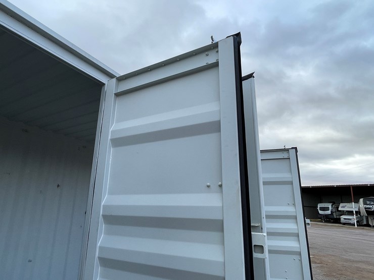 #200e-•-40'-container-image-19