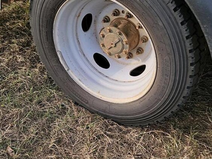 2018-ford-f550-image-10