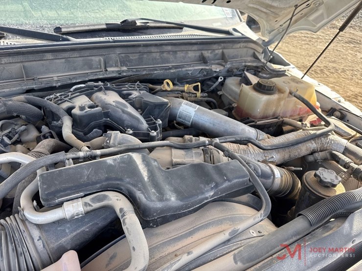 2016-ford-f550-xl-image-17