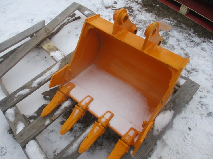 caterpillar-303-image-1