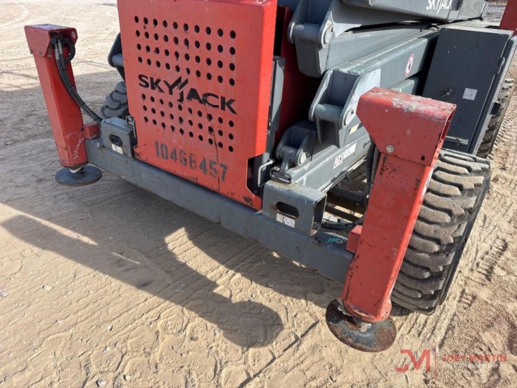 2016-skyjack-sj8841rt-image-5