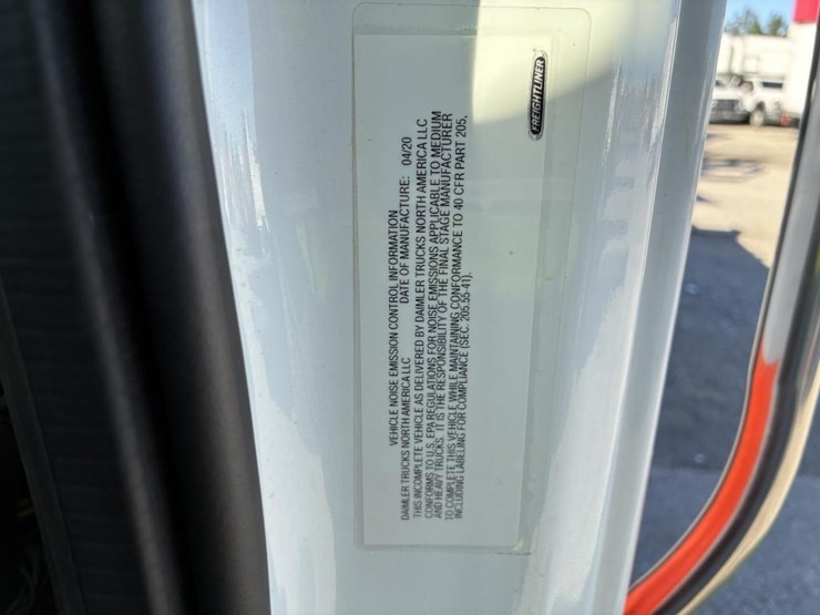 2021-freightliner-dump-truck-image-25