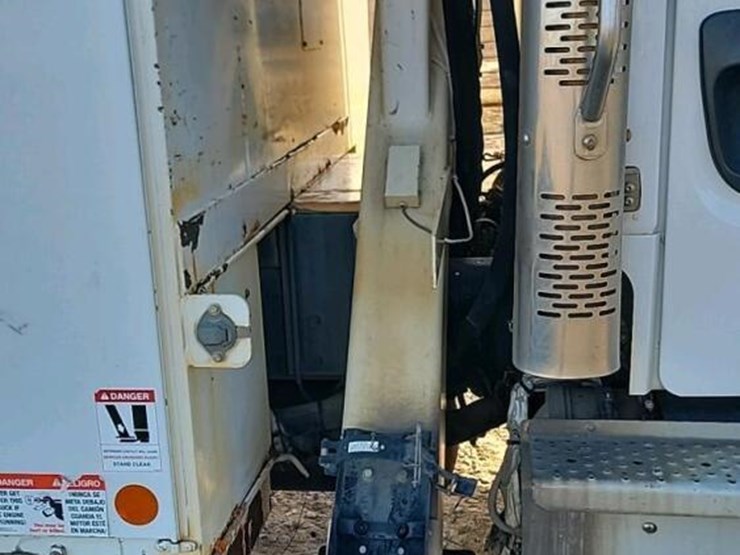 2014-freightliner-m2-digger-derrick-truck,-s/n-1fvhcydt0ehfs2852:-commander-5050,-135k-mi.-image-22