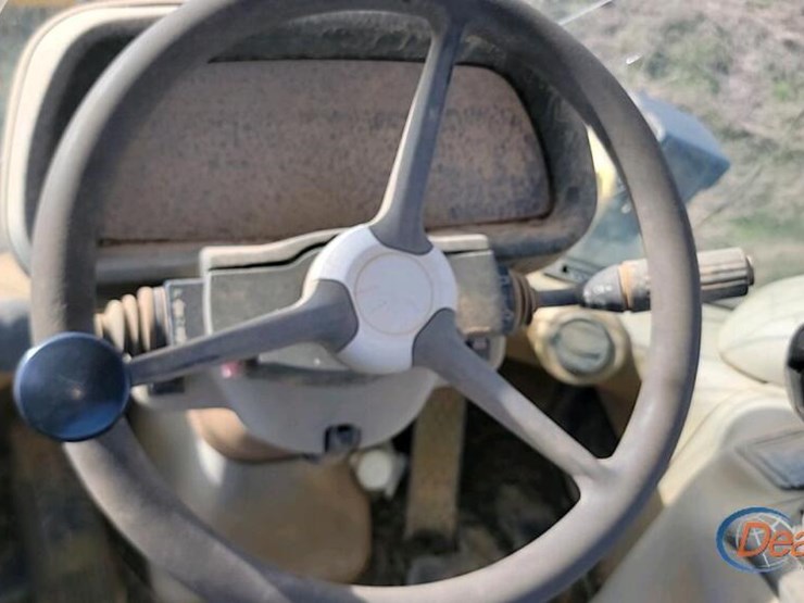 new-holland-w130-image-20