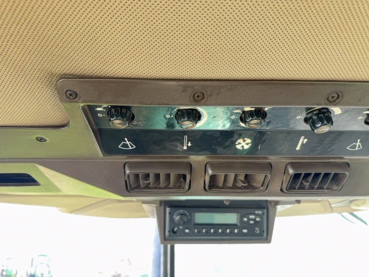 john-deere-4255-image-40