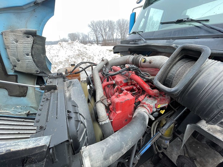 2014-international-prostar-image-64