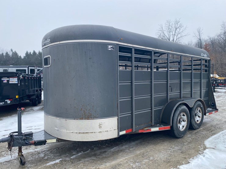 #360-•-2004-delta-stock-trailer-(has-wi-title)-(helenville,-wi)-image-1