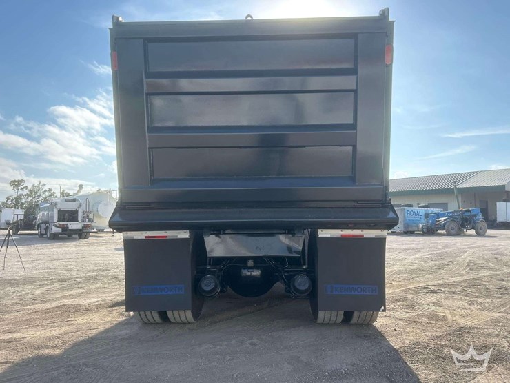 2016-kenworth-t680-image-33