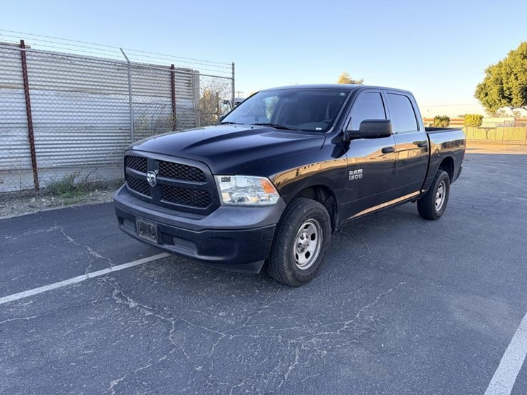 2017-dodge-1500-image-2