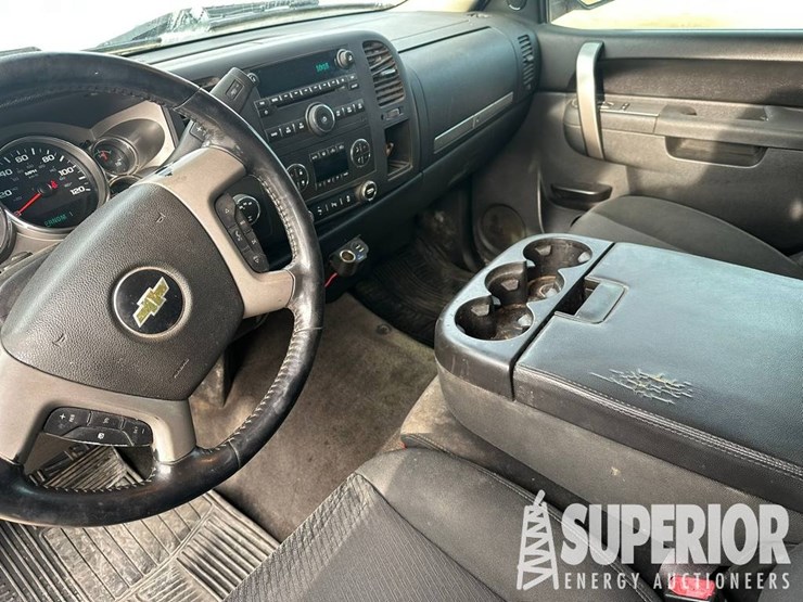 2012-chevrolet-2500-image-3