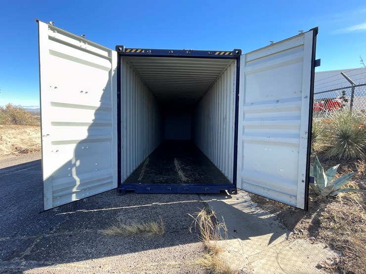 #200a-•-40'-container-image-15
