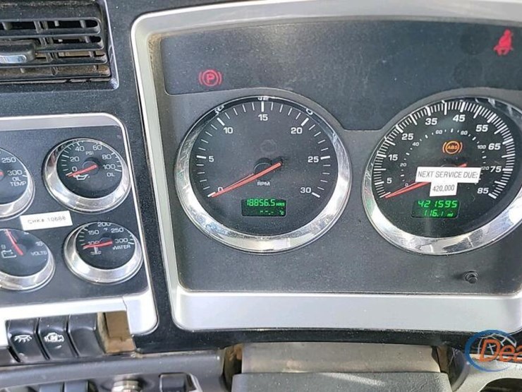 2009-kenworth-t800-image-22