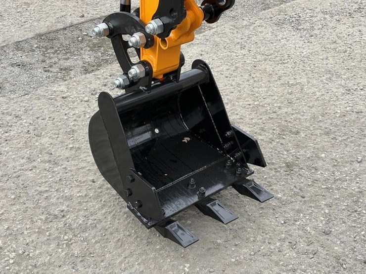 2025-vicsec-vc13-excavator-image-11