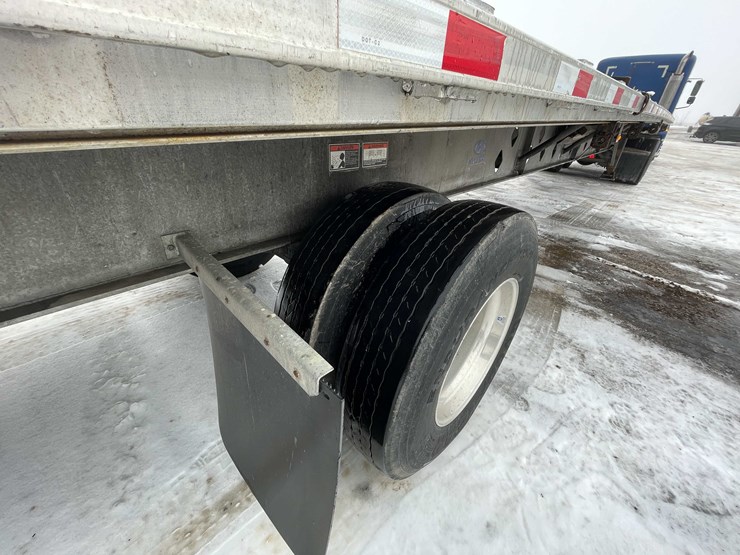 2022-hyundai-flatbed-image-17