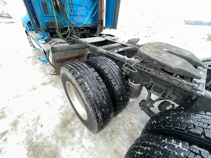 2014-international-prostar-image-45