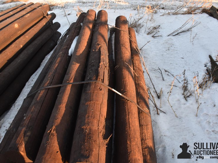 wooden-posts-image-3