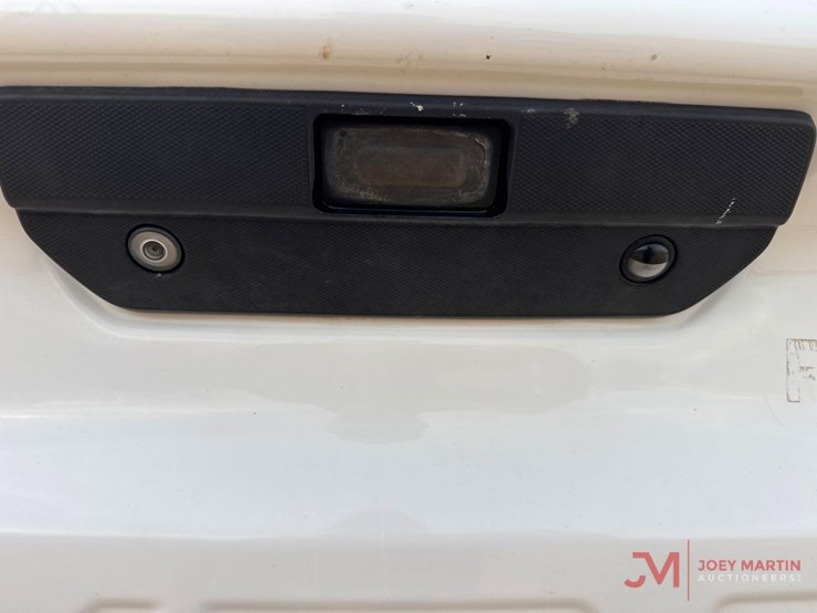 2020-chevrolet-1500-image-12