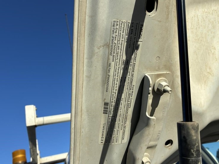 2018-ford-f550-image-9