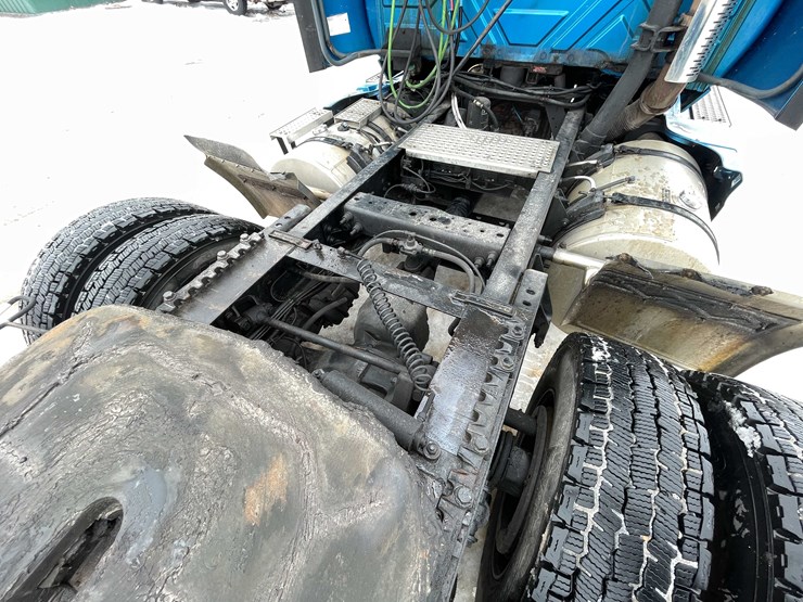 2014-international-prostar-image-38