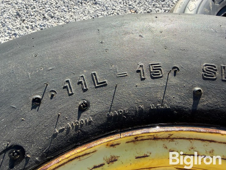 11l-15-tires-&-6-bolt-rims-image-14