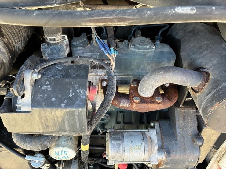 2019-bobcat-s70-image-11