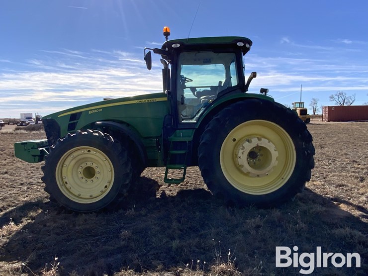 2010-john-deere-8320r-image-8