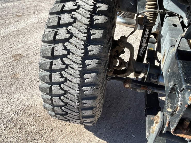 1995-jeep-wrangler-image-69