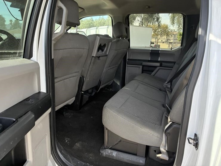 2017-ford-f550-xlt-image-15