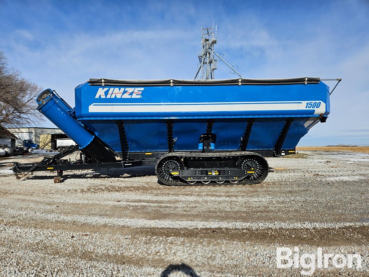 2013-kinze-1500-image-9